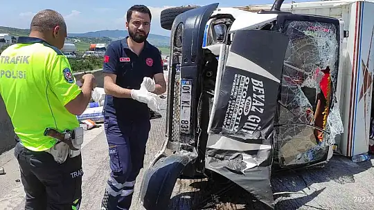 Tarım işçilerini taşıyan kamyonet devrildi: 8'i ağır 15 yaralı