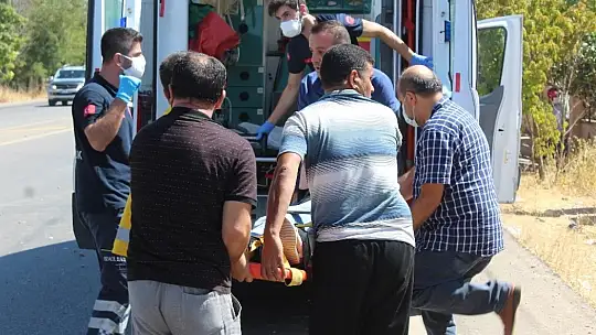 Tarlaya uçan araca fıstık ağacı ok gibi saplandı: 6 yaralı