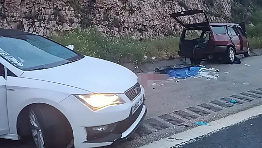 Tarsus-Adana-Gaziantep Otoyolu'nda feci kaza: 2 ölü, 7 yaralı