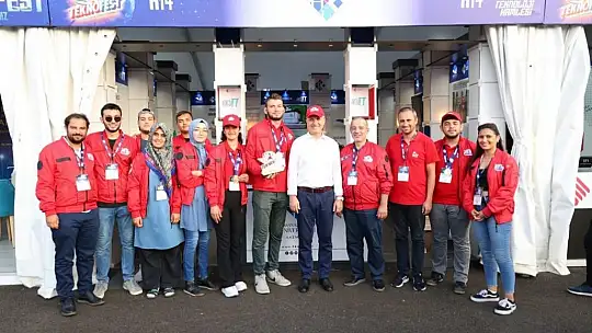 TEKNOFEST 'Turizm Teknolojileri' kategorisinde birincilik HKÜ'lü öğrencilerin