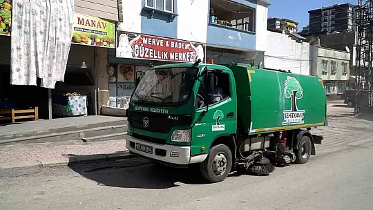Temiz bir Şehitkamil için 7/24 çalışma yürütülüyor