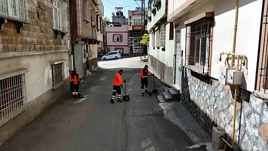 Temiz bir Şehitkamil için 7/24 çalışma yürütülüyor
