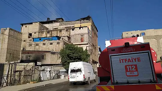 Terlik fabrikasında korkutan yangın