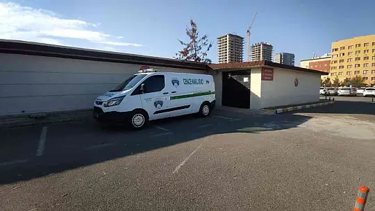 Teröristin cenazesi adli tıpa getirildi