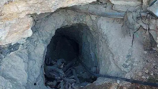 Teröristlerce kullanılan mağarada çok sayıda mühimmat ele geçirildi