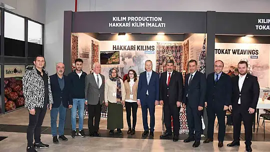 Ticaret Bakan Yardımcısı Volkan Ağar halı fuarını ziyaret etti