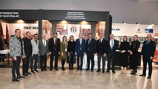 Ticaret Bakan Yardımcısı Volkan Ağar halı fuarını ziyaret etti