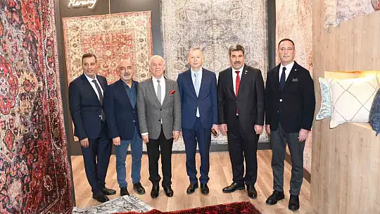 Ticaret Bakan Yardımcısı Volkan Ağar halı fuarını ziyaret etti