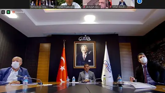 TİM Başkanı İsmail Gülle'den hububat bakliyat ihracatçılarına övgü yağdı