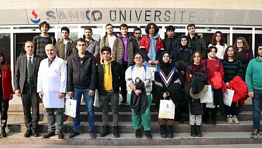 TOBB Fen Lisesi öğrencileri SANKO Üniversitesi'nde intörnlük ile ilgili bilgi aldı