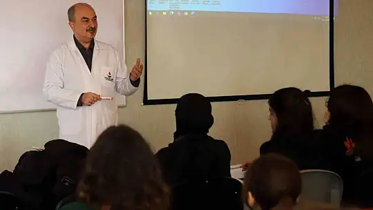 TOBB Fen Lisesi öğrencileri SANKO Üniversitesi'nde intörnlük ile ilgili bilgi aldı