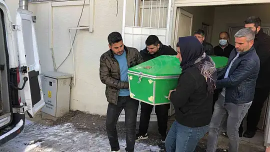 Trafik kazasında ağır yaralanan yaşlı adam hayatını kaybetti