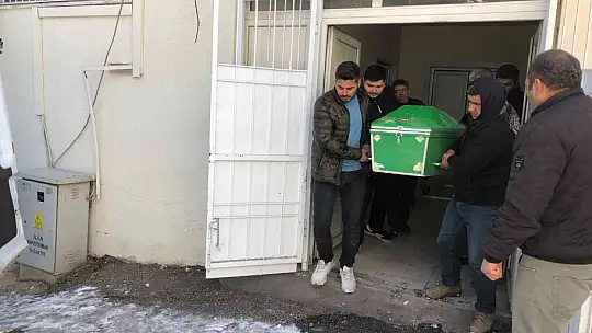 Trafik kazasında ağır yaralanan yaşlı adam hayatını kaybetti