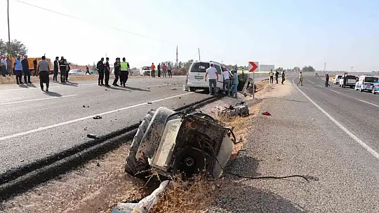 Traktörün ikiye bölündüğü feci kazada 1 kişi öldü, 3 kişi yaralandı