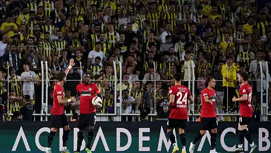 Trendyol Süper Lig: Fenerbahçe: 2 - Gaziantep Futbol Kulübü: 1 (Maç sonucu)