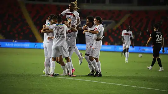 Trendyol Süper Lig: Gaziantep FK: 0 - Sivasspor: 1 (Maç devam ediyor)