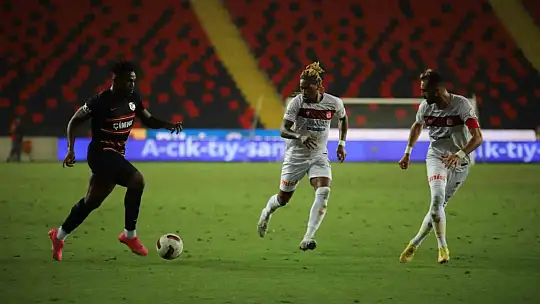 Trendyol Süper Lig: Gaziantep FK: 1 - Sivasspor: 3 (Maç Sonucu)