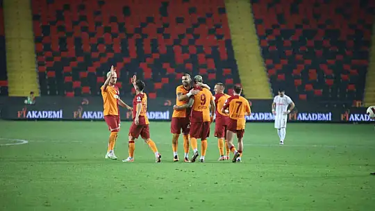 Trendyol Süper Lig: Gaziantep FK: 0 - Galatasaray: 3 (Maç sonucu)