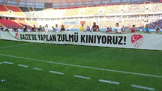 Trendyol Süper Lig: Gaziantep FK: 0 - Antalyaspor: 0 (İlk yarı)