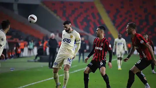 Trendyol Süper Lig: Gaziantep FK: 0 - Ankaragücü: 1 (İlk yarı)