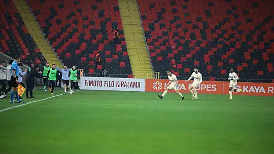 Trendyol Süper Lig: Gaziantep FK: 0 - Ankaragücü: 1 (İlk yarı)