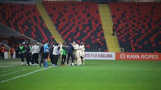 Trendyol Süper Lig: Gaziantep FK: 0 - Ankaragücü: 1 (İlk yarı)