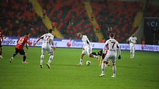 Trendyol Süper Lig: Gaziantep FK: 0 - Trabzonspor: 0 (Maç devam ediyor)