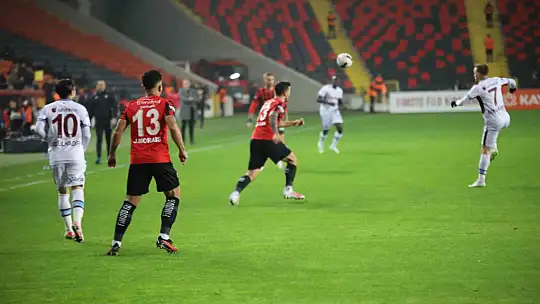 Trendyol Süper Lig: Gaziantep FK: 0 - Trabzonspor: 0 (Maç devam ediyor)
