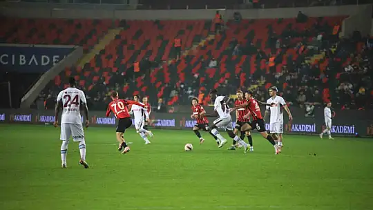 Trendyol Süper Lig: Gaziantep FK: 1 - Trabzonspor: 3 (Maç sonucu)