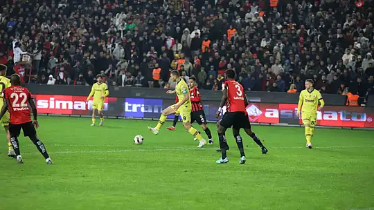 Trendyol Süper Lig: Gaziantep FK: 0 - Fenerbahçe: 1 (Maç sonucu)