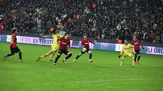 Trendyol Süper Lig: Gaziantep FK: 0 - Fenerbahçe: 1 (Maç sonucu)