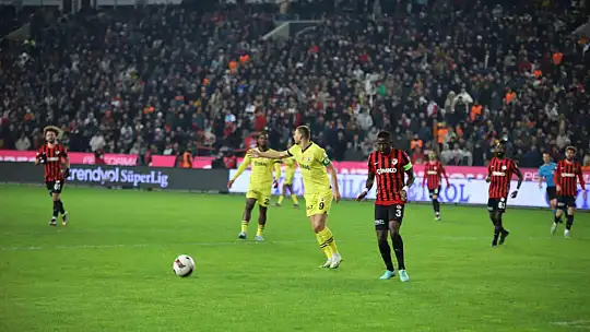Trendyol Süper Lig: Gaziantep FK: 0 - Fenerbahçe: 1 (Maç sonucu)