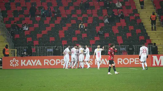 Trendyol Süper Lig: Gaziantep FK: 0 - Kayserispor: 1 (Maç devam ediyor)