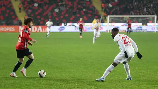 Trendyol Süper Lig: Gaziantep FK: 0 - Kayserispor: 1 (Maç devam ediyor)