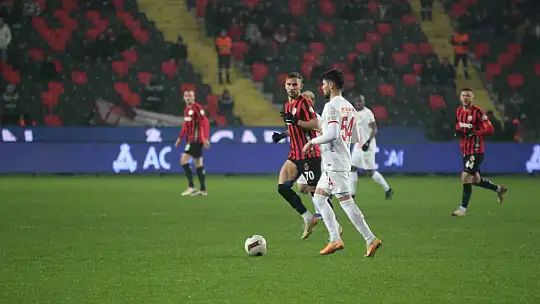 Trendyol Süper Lig: Gaziantep FK: 0 - Kayserispor: 1 (Maç devam ediyor)