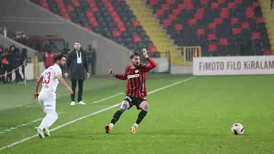 Trendyol Süper Lig: Gaziantep FK: 0 - Kayserispor: 1 (İlk yarı)