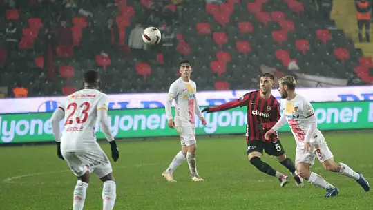 Trendyol Süper Lig: Gaziantep FK: 0 - Kayserispor: 1 (İlk yarı)