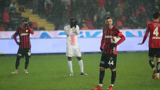 Trendyol Süper Lig: Gaziantep FK: 1 - Kayserispor: 1 (Maç Sonucu)