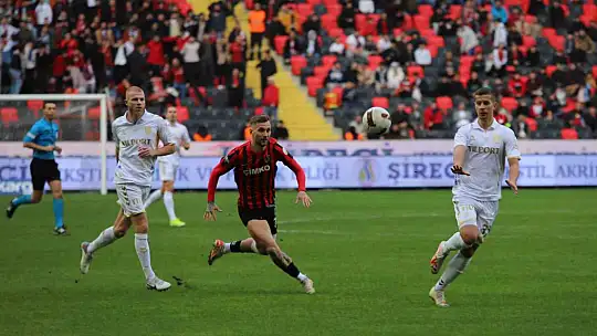 Trendyol Süper Lig: Gaziantep FK: 0 - Samsunspor: 0 (İlk yarı)