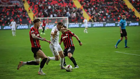 Trendyol Süper Lig: Gaziantep FK: 1 - Samsunspor: 1 (Maç sonucu)
