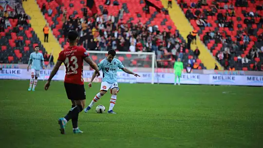 Trendyol Süper Lig: Gaziantep FK: 0 - Başakşehir: 0 (Maç devam ediyor)