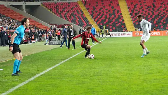 Trendyol Süper Lig: Gaziantep FK: 2 - Beşiktaş: 0 (Maç sonucu)