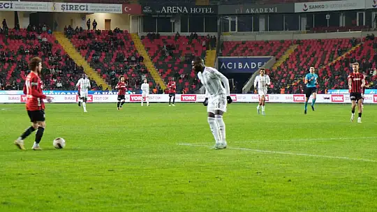 Trendyol Süper Lig: Gaziantep FK: 2 - Beşiktaş: 0 (Maç sonucu)