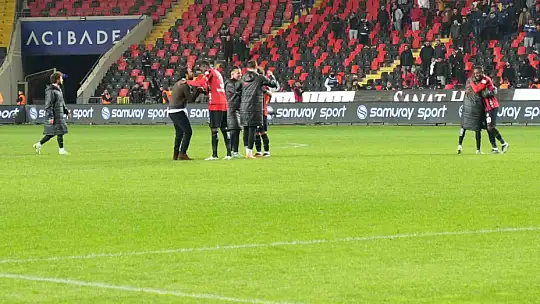 Trendyol Süper Lig: Gaziantep FK: 2 - Beşiktaş: 0 (Maç sonucu)