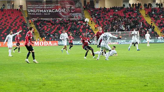 Trendyol Süper Lig: Gaziantep FK: 2 - Beşiktaş: 0 (Maç sonucu)