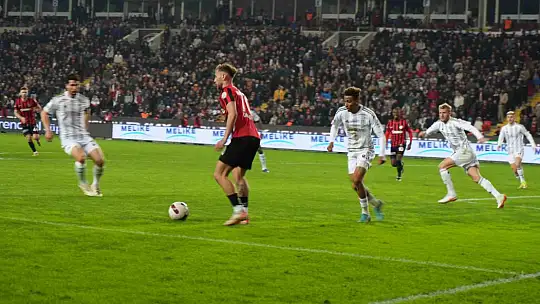 Trendyol Süper Lig: Gaziantep FK: 2 - Beşiktaş: 0 (Maç sonucu)