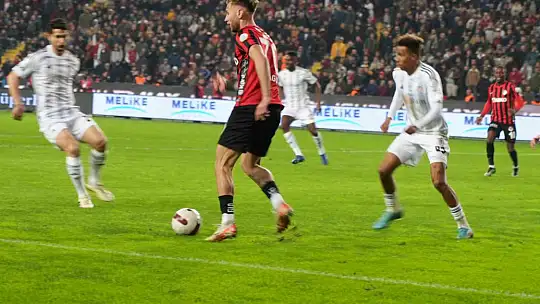 Trendyol Süper Lig: Gaziantep FK: 2 - Beşiktaş: 0 (Maç sonucu)