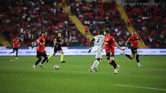 Trendyol Süper Lig: Gaziantep FK: 1 - Kasımpaşa: 0 (Maç devam ediyor)
