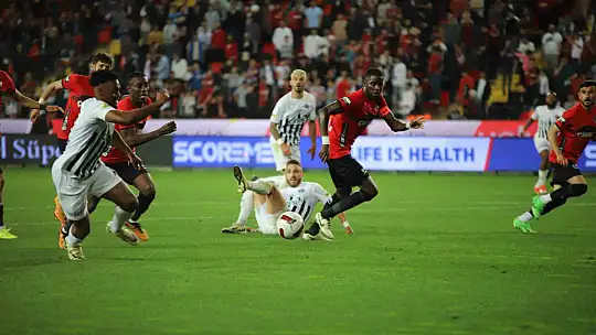 Trendyol Süper Lig: Gaziantep FK: 2 - Kasımpaşa: 0 (Maç sonucu)