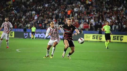 Trendyol Süper Lig: Gaziantep FK: 1 - Hatayspor: 1 (İlk yarı)